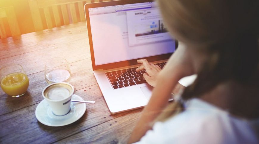 Как проверить работает ли человек официально или нет